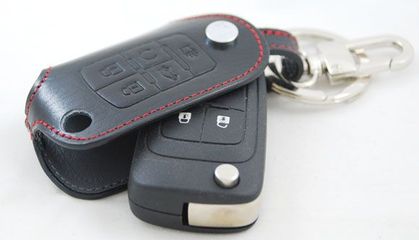 臺灣甜柿鑰匙包與別克新君越鑰匙套 進(jìn)口小牛皮汽車精品推薦